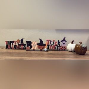 3PC Halloween Wooden Decor with 2 Ceramic Pumpkins (White & Brown)🎃